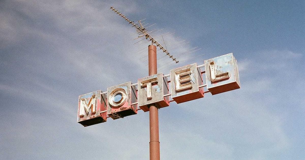 Scenic Golden Gate suburban landscape